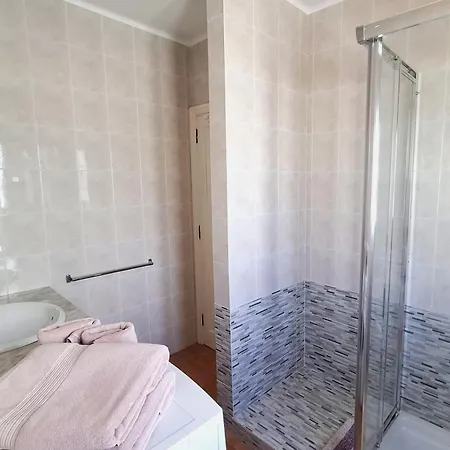 Апартаменты Gibshouses Hyde Park *